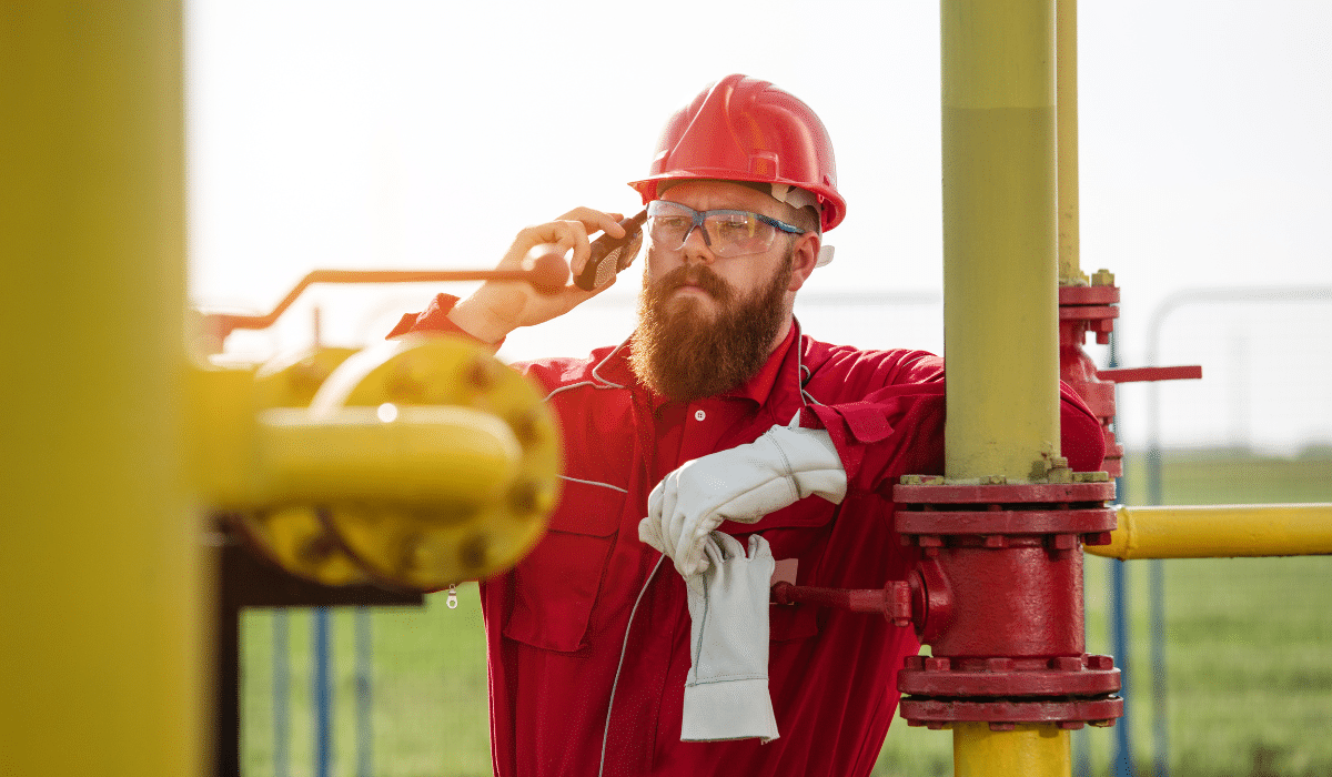 Oil and gas workers need to be aware of hydrogen sulfide exposure